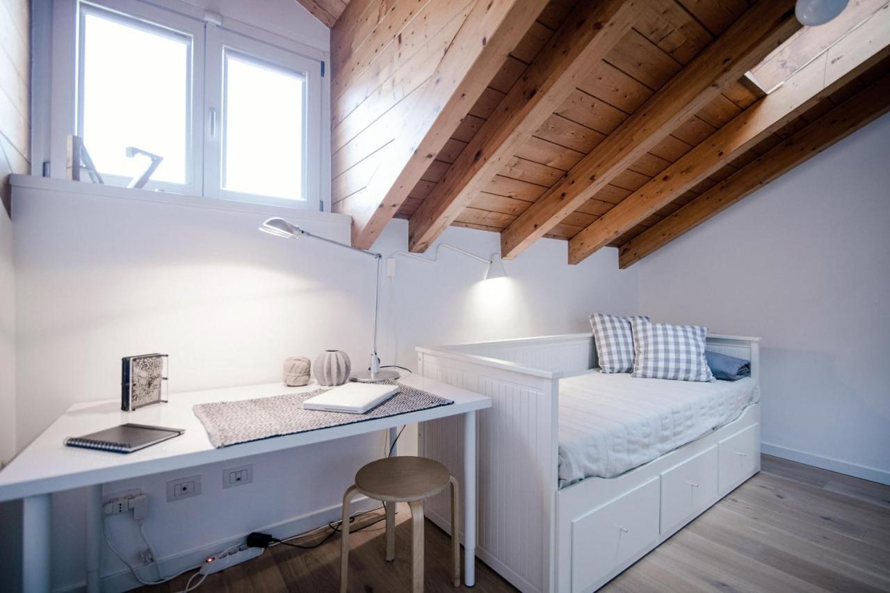 Modern Luxury Attic - BymyhomeinКомо Екстер'єр фото